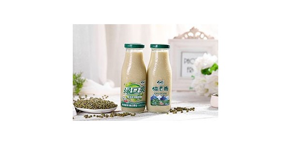 清凉解暑，品世方形玻璃瓶新包装人妻初次按摩电影绿豆爽在这个夏天与你约会！